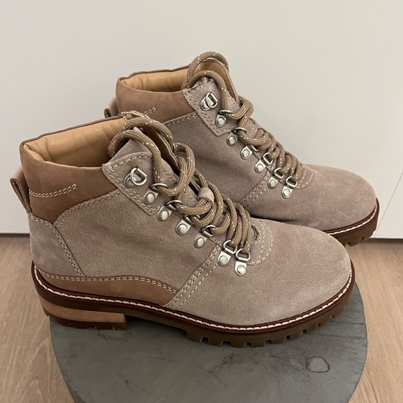 Boots - Picture 2 of 3